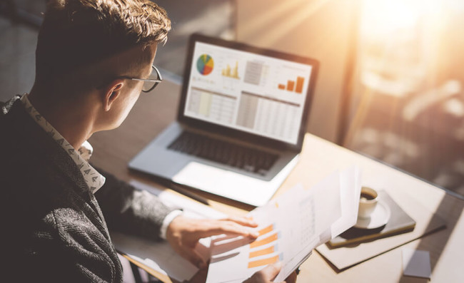 Evaluating the ROI of SEO Services: A Practical Guide for Ontario Businesses